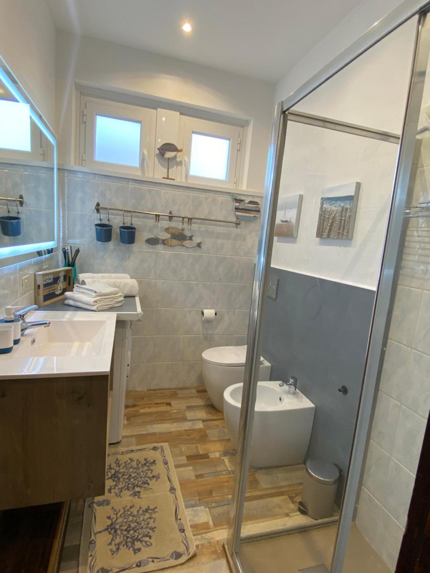 Silent Bay Apartments Сестри Леванте Екстериор снимка